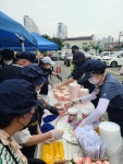 [우리동네 이모저모] 김정웅 영채장학회 대표, 이웃돕기 성금 외 < 사회 < 기사본문 - 뉴스사천 [우리동네 이모저모] 김정웅 영채장학회 대표... 