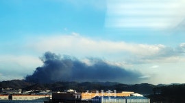 도시가스 저장소 터졌으면··· 사천 폐타이어 더미 아찔한 화재 < 생생뉴스 < 사회 < 기사본문 - 뉴스사천 도시가스 저장소 터졌으면··· 사천... 