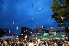 제14회 벌용음악회 열려···우주항공 풍선 퍼포먼스 눈길 < 생생뉴스 < 문화/스포츠 < 기사본문 - 뉴스사천 제14회 벌용음악회 열려···우주항공... 