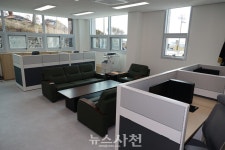 사천 보훈가족 새 보금자리 생겼다···통합회관 준공 < 생생뉴스 < 자치/행정 < 기사본문 - 뉴스사천 사천 보훈가족 새 보금자리 생겼다... 