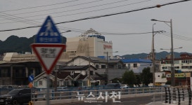 홈플러스 삼천포점 결국 폐점 결정···지역경제 악영향 불가피 < 생생뉴스 < 경제 < 기사본문 - 뉴스사천 홈플러스 삼천포점 결국 폐점 결정... 