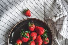 Strawberries Bowl Of Fruits - Free photo on Pixabay