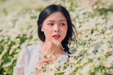 Woman Flowers Pose - Free photo on Pixabay