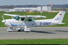 D-ESKF Private Cessna 172 Photo by Jürgen | ID 273078 | Planespotters.net D-ESKF Private Cessna 172