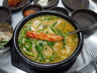 밀양돼지국밥 +콩벌레 발견 - 뽐뿌:자유갤러리 밀양돼지국밥 +콩벌레 발견