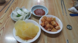 진주 중앙시장 음식2가지 - 뽐뿌:자유갤러리 진주 중앙시장 음식2가지
