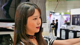 오토살롱 모델 - 뽐뿌:자유갤러리 오토살롱 모델