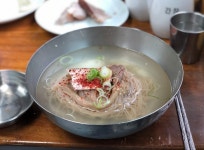 현재 한국의 평양냉면은 원조랑 많이 다른 변형된 거네요.jpg - 뽐뿌:자유게시판 현재 한국의 평양냉면은 원조랑 많이 다른 변형된 거네요.jpg