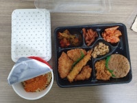 오늘자 회사도시락 - 뽐뿌:자유갤러리 오늘자 회사도시락