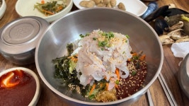 포항의 허름한 물회집에서 - 뽐뿌:자유갤러리 포항의 허름한 물회집에서