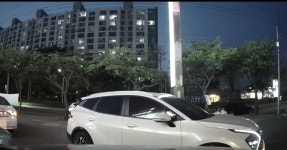 어떤 차종일까요? - 뽐뿌:자동차포럼 어떤 차종일까요?