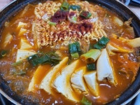 돈미랑 통돼지김치찌개 본점 - 뽐뿌:자유갤러리 돈미랑 통돼지김치찌개 본점