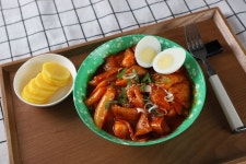 떡볶이 2~3인분 1팩에 5300원(무료배송)에 구매할 수 있는 초특가찬스 28일까지 오직 뽐뿌에서만 품절임박!! - 뽐뿌:MD뽐뿌 떡볶이 2~3인분... 