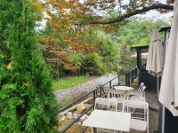 카페, 산아래 - 뽐뿌:자유갤러리 카페, 산아래