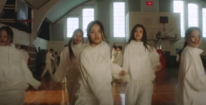 뉴진스 뮤비 재밌네요. - 뽐뿌:자유게시판 뉴진스 뮤비 재밌네요.