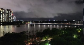 지금 광주 영산강변입니다. - 뽐뿌:자유게시판 지금 광주 영산강변입니다.