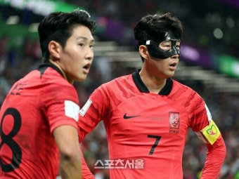 [포토] 손흥민-이강인 '어디로 찰까?' - 뽐뿌:스포츠뉴스 [포토] 손흥민-이강인 '어디로 찰까?'