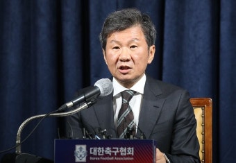'새 이사진 선임’ 위기의 정몽규 회장이 외친 ‘환골탈태’ - 뽐뿌:스포츠뉴스 '새 이사진 선임’ 위기의 정몽규 회장이 외친 ‘환골탈태’