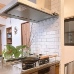 キッチン/観葉植物/ユリ/キッチンタイル/緑が好き...などのインテリア実例 - 2018-09-25 23:23:37 ｜ RoomClip（ルームクリップ）... 