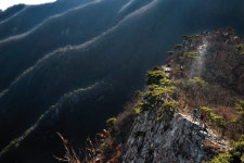 [닭띠 명산ㅣ계룡산 르포] 계룡이 뿜어내는 새벽닭 소리가... < Season Special < 테마산행 < 기사본문 - 월간산 [닭띠 명산ㅣ계룡산 르포] 계룡이... 