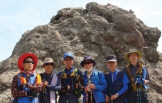 [감동산행기] 연둣빛 물든 고창 선운산에 오르다 < 마운틴뉴스 < 산사람&산뉴스 < 기사본문 - 월간산 [감동산행기] 연둣빛 물든 고창 선운산에 오르다