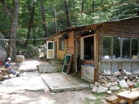 50년 넘게 운영돼 온 속리산 휴게소 3곳 철거 < 마운틴뉴스 < 산사람&산뉴스 < 기사본문 - 월간산 50년 넘게 운영돼 온 속리산 휴게소 3곳 철거