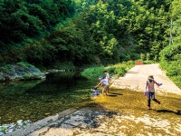 [지도 위를 걷다] 봉우리는 비경을 품고 있지만 그 맑던 덕산기 계곡은 어디로 < 테마산행 < 기사본문 - 월간산 [지도 위를 걷다] 봉우리는 비경을... 