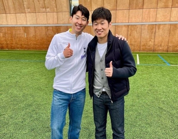 한국 축구의 자랑, 박지성과 손흥민 영국 텔레그래프 평가에서 축구 역사상 헌신적인 선수로 선정