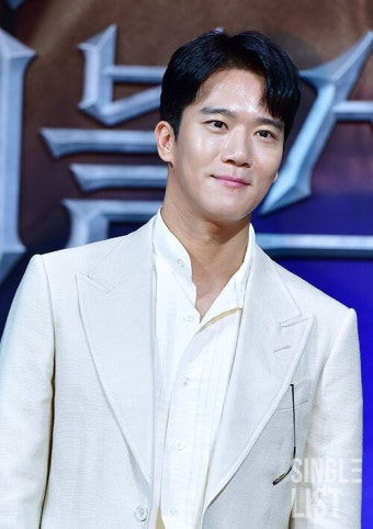 [포토] 하석진 '지니어스가 바로 나' < 포토 < 갤러리 < 기사본문 - 싱글리스트 [포토] 하석진 '지니어스가 바로 나'