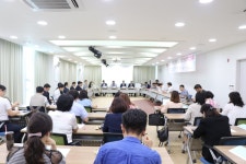정신병원 장기입원 줄이려면 지역중심 정신보건서비스 제공돼야 < 사회 < 뉴스 < 기사본문 - 소셜포커스(socialfocus) 정신병원 장기입원... 