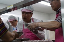 2019 추석맞이 DGB사회공헌재단 후원 무료급식 실시 < 사회복지 < 뉴스 < 기사본문 - 소셜포커스(socialfocus) 2019 추석맞이... 