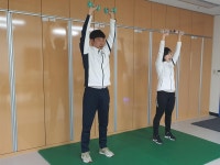 슬기로운 운동생활로 함께 스트레칭해요! < 영상 < 포토 | 영상... (socialfocus) 슬기로운 운동생활로 함께 스트레칭해요!... 