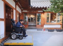 장애인에겐 닫힌 관광지? 열린 관광지의 실상은... < 이동 | 편의... 닫힌 관광지? 열린 관광지의 실상은... - 소셜포커스(socialfocus)