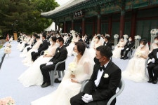 결혼식 못 올린 한 풀었어요 충남 장애인부부 37쌍 화촉 < 사회 < 뉴스 < 기사본문 - 소셜포커스(socialfocus) 결혼식 못 올린 한... 