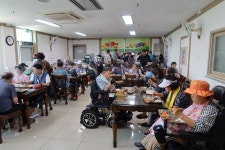 영천 장애인들의 ‘사랑(舍廊)’, 다음 20년을 향하다 < 스페셜 뉴스 < 기획특집 < 기사본문 - 소셜포커스(socialfocus) 영천 장애인들의... 