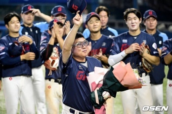 '초대박' 윤고나황손+전·한까지...'평균 나이 24세 전원 군필' 야수진 꾸린 롯데, 성적과 리빌딩 두 마리 토끼 다 잡는다 < KBO < 국내야구 < 야구...