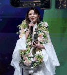 당구 여제 김가영-헐크 강동궁, PBA 골든큐 어워즈서 나란히 정상... PBA 골든큐 어워즈서 나란히 정상 등극...최연소 챔피언 김영원은... 