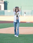 '박찬호와 BTS 슈가 973억 투자' 애슬레틱스 홈경기에 엔믹스 떴다...설윤 시구에 열기 UP < MLB < 해외야구 < 야구 < 기사본문 - 스포탈코리아... 