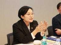 AI로 혁신기업 고른다…K-TOP으로 기술평가 체계 고도화 < 산업/재계 < 경제 < 기사본문 - 스포탈코리아 AI로 혁신기업 고른다…K-TOP으로... 