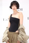 '애프터출신 배우' 나나 자택 흉기 강도 침입, 모녀 직접 제압…母 의식 잃어 [스포탈이슈] < 연예기타 < 엔터 < 기사본문 - 스포탈코리아... 
