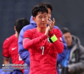 [속보] '대한민국, 쐐기골 터졌다!' 이동경, 환상 크로스→조규성, 헤더골 작렬...韓, 트리니다드 토바고 3-0 압도 (후반 진행 중) < 대표팀... 