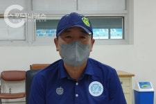 안산 임종헌 감독이 한숨 속에 인터뷰 마무리 한 이유는? < K리그2 < 기사본문 - 스포츠니어스 안산 임종헌 감독이 한숨 속에 인터뷰... 