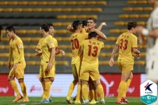 K리그2 베스트11, 광주FC 11자리 중 6자리 독식 < K리그2 < 기사본문 - 스포츠니어스 K리그2 베스트11, 광주FC 11자리 중 6자리 독식