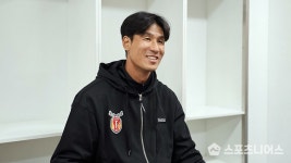 책임은 내가, 선수들은 오로지 즐겁게 제주 정조국의 철학 < 뉴스 < K리그1 < 기사본문 - 스포츠니어스 책임은 내가, 선수들은 오로지 즐겁게... 