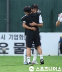 251011 하나은행 K리그2 2025 김포FC VS 서울이랜드 < 현장포토 < 기사본문 - 스포츠니어스 251011 하나은행 K리그2 2025 김포FC VS... 