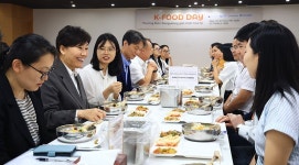 (주)아워홈 한국야금진천점 | 송미령 장관, 베트남서 ‘K-푸드·식자재’ 수출 확대 현장 행보 < 수출 < 수출·글로벌 < 기사본문 - 식품음료신문 송미령 장관, 베트남서 ‘K-푸드...