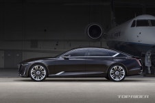 캐딜락 CT5, 3시리즈 가격에 5시리즈 차체로 출격 < 업계소식 < 뉴스 < 기사본문 캐딜락 CT5, 3시리즈 가격에 5시리즈 차체로 출격