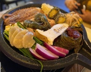 괜히 유명한 게 아니네...밤바다 보러 갔다 배불러져 온다는 여수 맛집 BEST 5 < 맛집추천 < 숙소&맛집 < 기사본문 - 여행톡톡 괜히 유명한 게... 