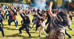 우가우가, 바베큐 맛집이네!... 한 달 뒤 이색 축제 시작하는 국내 여행지 < 축제 & 전시 < 기사본문 - 여행톡톡 우가우가, 바베큐 맛집이네!... 한... 