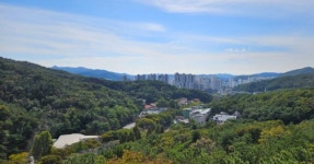 도시 전체가 미술관이 되다! 경기 안양, APAP 작품투어, 숲과 하천을...  경기 안양, APAP 작품투어, 숲과 하천을 따라 만나는 공공예술의 현장